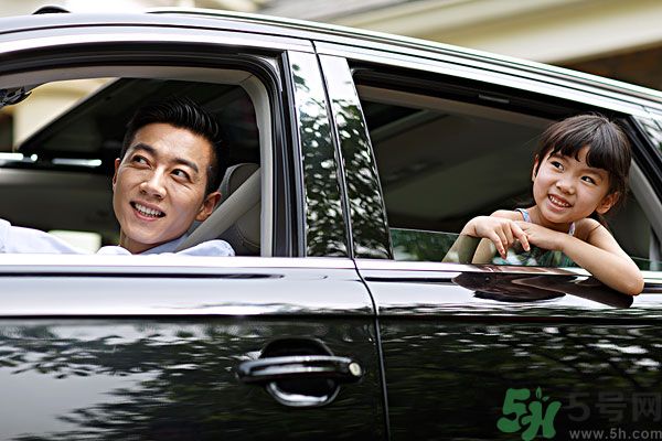 中午喝啤酒晚上能開(kāi)車嗎？喝酒多久后才能開(kāi)車？