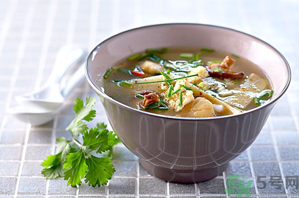 春天吃什么食物排肝毒？排肝毒吃什么最好？