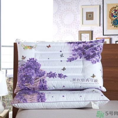 晚上失眠用什么枕頭好？那種枕頭治失眠最好？