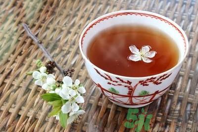 春天喝紅茶好不好？春天喝紅茶還是喝綠茶好呢？