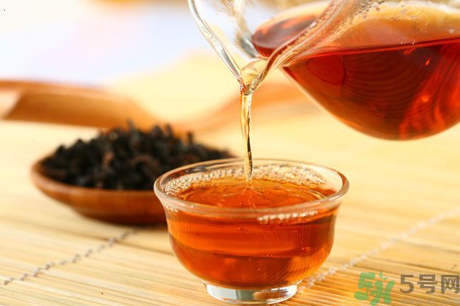春天喝紅茶好不好？春天喝紅茶還是喝綠茶好呢？