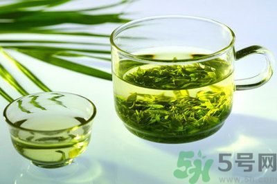 春天喝紅茶好不好？春天喝紅茶還是喝綠茶好呢？