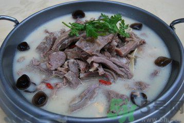 春天可以吃羊肉嗎？吃羊肉有哪些禁忌？