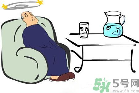 低血糖有什么癥狀？低血糖吃什么好得快？
