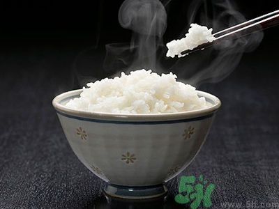 蒸飯?jiān)趺醋龊贸裕空麸堃裁床襟E?
