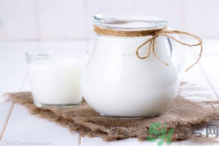 牛奶那個牌子好？牛奶可以加熱嗎？