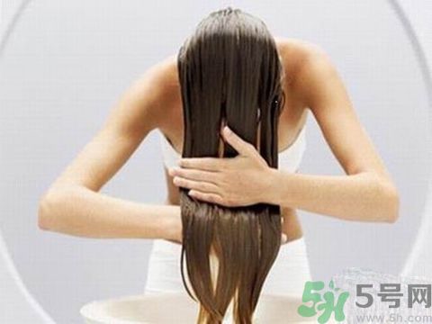 頭發(fā)分叉怎么辦？頭發(fā)油怎么辦？