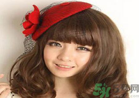 臉大的女生適合短發(fā)嗎？臉大的女生適合什么發(fā)型？