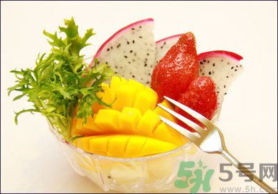 剖腹產(chǎn)后能吃蘋果嗎？剖腹產(chǎn)后能吃什么水果？