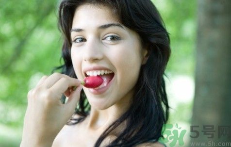 剖腹產(chǎn)后能吃蘋果嗎？剖腹產(chǎn)后能吃什么水果？
