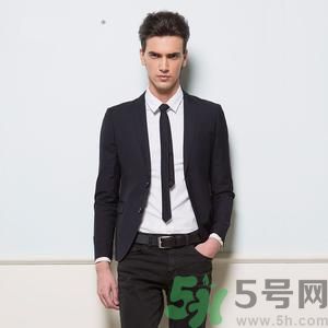 做仰臥起作可以練腹肌嗎？怎樣快速練出腹肌？