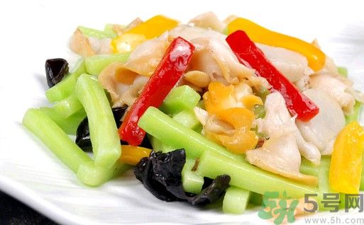 吃剩菜有危害嗎？什么類剩菜不能吃呢？