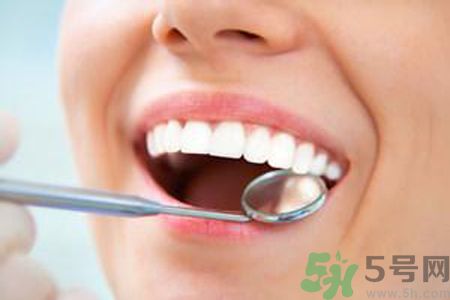 牙齒發(fā)黃怎么辦？牙齒怎么變白？