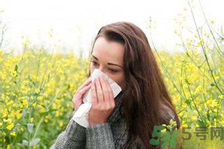 花粉過(guò)敏怎么辦？花粉過(guò)敏的癥狀？