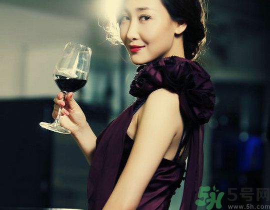 怎樣做一個(gè)好妻子？做一個(gè)好妻子要滿足的10條標(biāo)準(zhǔn)！