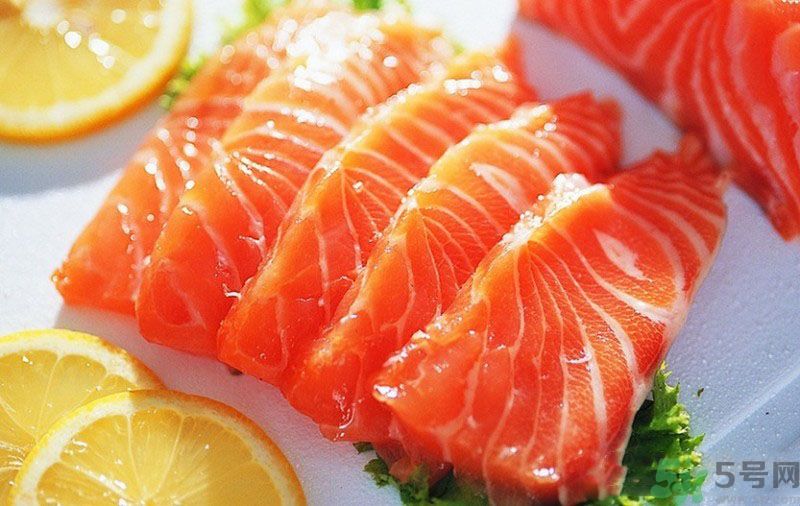 吃生肉長(zhǎng)寄生蟲？哪些生肉吃了會(huì)致命？