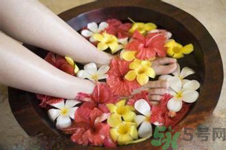 泡腳有什么好處？泡腳有什么禁忌？