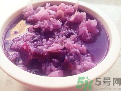 紫薯粥預(yù)防和治療100多種疾?。孔鲜砗贸詥?？