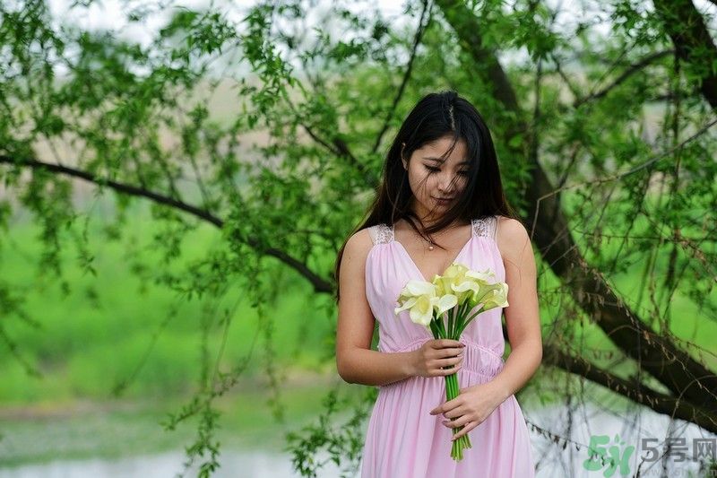 清明踏青穿什么衣服？清明踏青要注意什么？