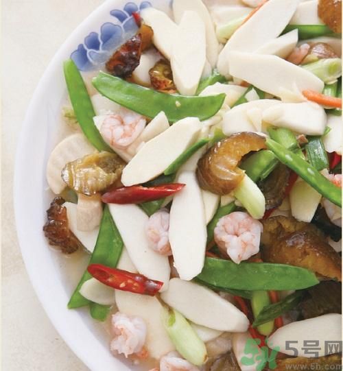 地皮菜可以炒山藥嗎？地皮菜炒山藥能吃嗎？