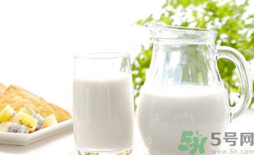膽固醇高可以吃花生嗎？膽固醇高可以喝牛奶嗎？