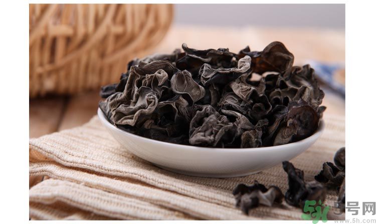 多吃黑木耳有什么好處？黑木耳可以排毒嗎？