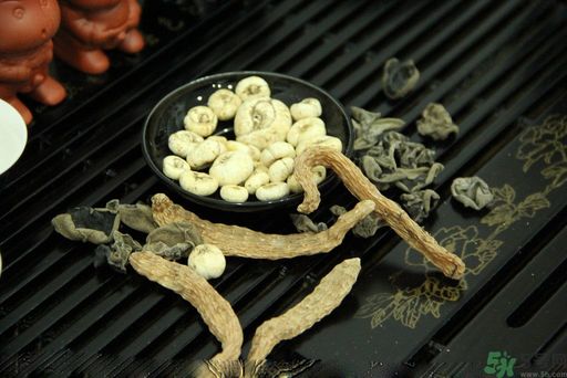 胃潰瘍吃什么藥？調(diào)理胃潰瘍的藥有哪些？