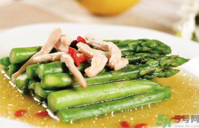 蘆筍可以炒雞肉嗎？蘆筍炒雞肉怎么吃？