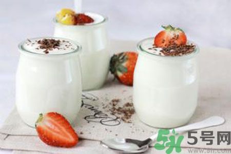 痛風(fēng)可以喝酸奶嗎？痛風(fēng)喝酸奶好嗎？
