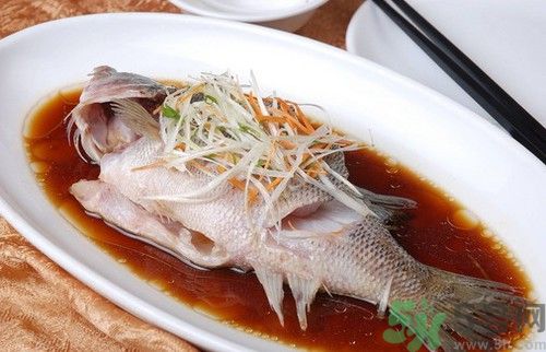 痛風(fēng)可以吃魚嗎？痛風(fēng)可以吃什么魚？