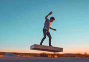 Hoverboard懸浮滑板國內(nèi)多少錢？懸浮滑板在哪可以買？