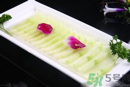 冬瓜可以去眼袋嗎？冬瓜怎么去眼袋？