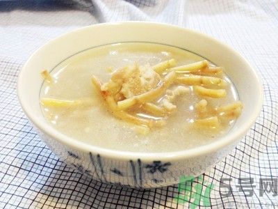 魚(yú)腥草可以燉雞湯嗎？魚(yú)腥草燉雞湯好不好？