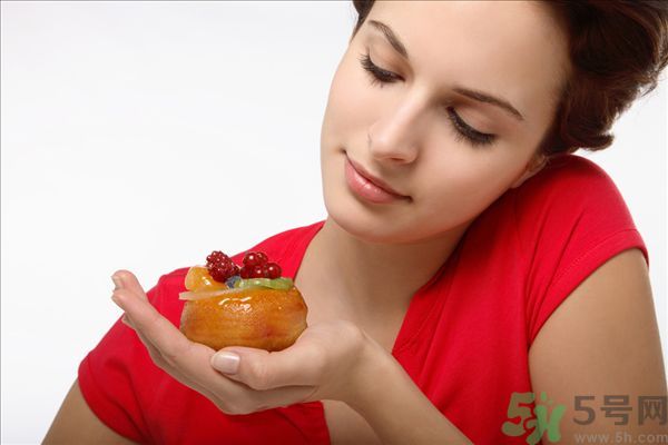 左撇子是天生還是遺傳的？左撇子是天生的嗎？