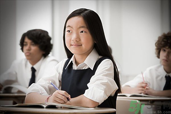 高中生上課容易走神怎么辦？高中生上課如何提高注意力？