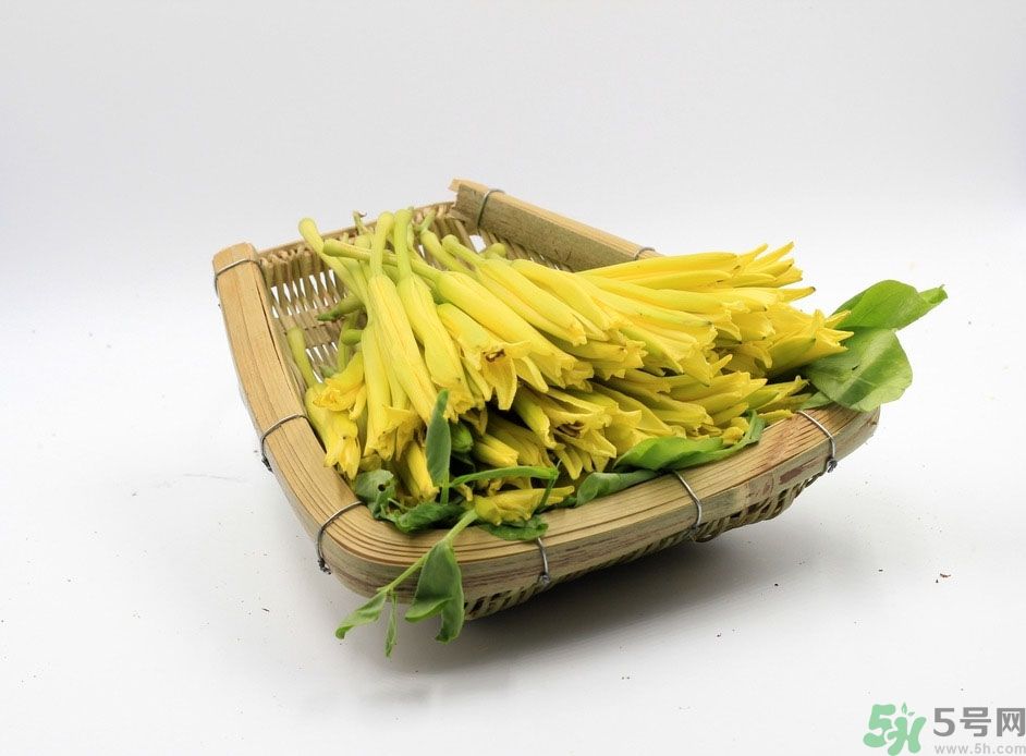 黃花菜可以治療抑郁癥嗎？?jī)蓢嶞S花菜治好了抑郁癥是真的嗎？