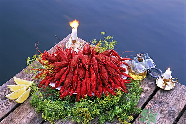 油燜大蝦為什么肉散了？油燜大蝦怎么做肉不散？