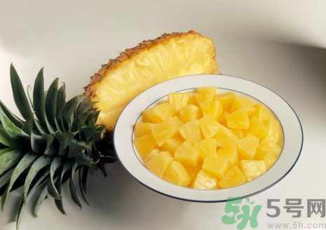 晚上9點(diǎn)可以吃菠蘿嗎？晚上吃芒果好嗎？