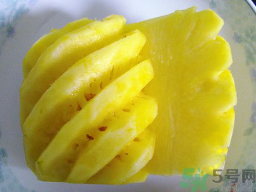 晚上9點(diǎn)可以吃菠蘿嗎？晚上吃芒果好嗎？