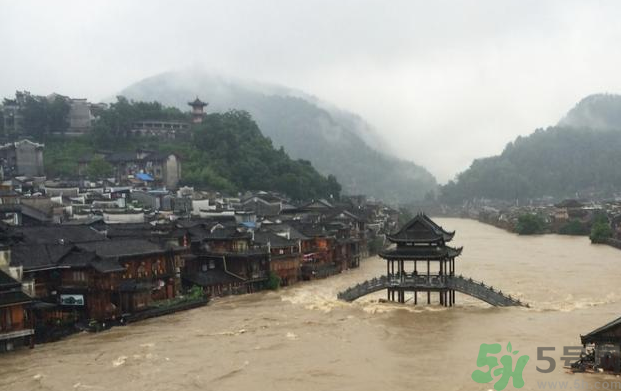 湖南為什么出現(xiàn)暴雨？湖南暴雨受災嚴重情況？
