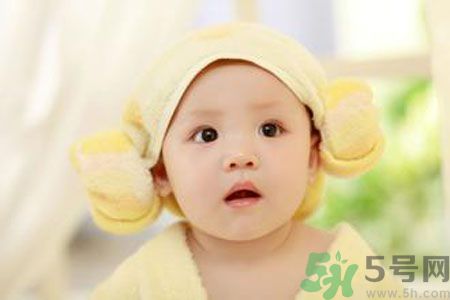 娃4歲不會喊爸爸的原因是什么？怎樣教寶寶說話？