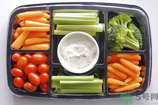 用左手吃飯可以控制食量嗎？可以達(dá)到減肥的效果嗎?
