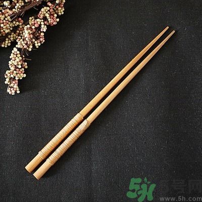 筷子要多久換一次才好？怎么用筷子最健康？