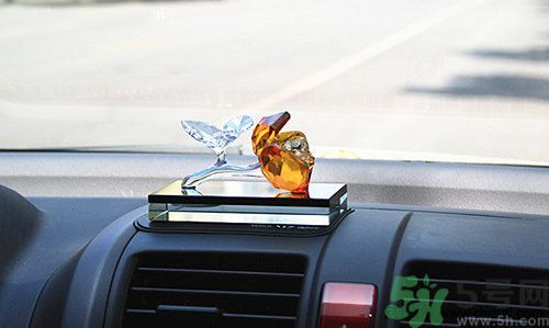 夏季可以使用車載香水嗎？車載香水有危險嗎？