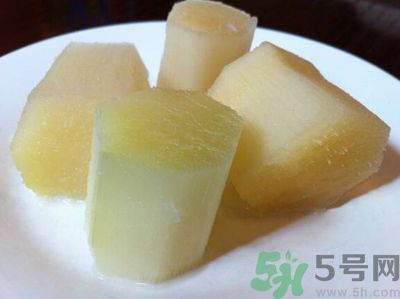 甘蔗中間發(fā)黑可以吃嗎？甘蔗中間發(fā)黑吃了好不好？