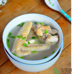 煲湯用什么鍋好？燉雞湯用什么鍋好呢？