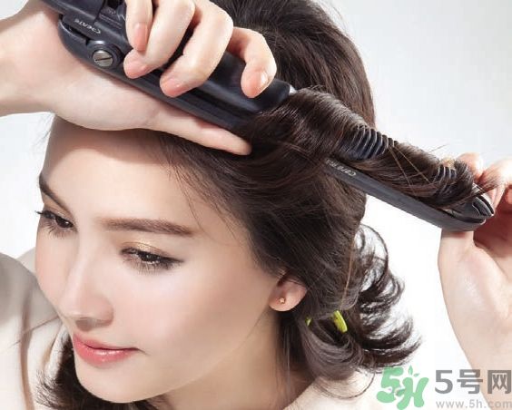 中長微卷鮑伯頭怎么弄？大人味浪漫鮑伯頭