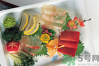 生魚(yú)片的做法是什么？如何自制生魚(yú)片？
