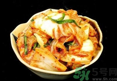 白菜隔夜了還能吃嗎？白菜隔夜怎么吃？