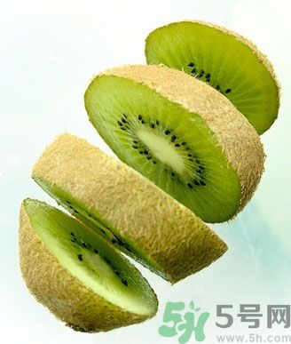 牙齦出血吃獼猴桃有用嗎？吃獼猴桃能治牙齦出血嗎？